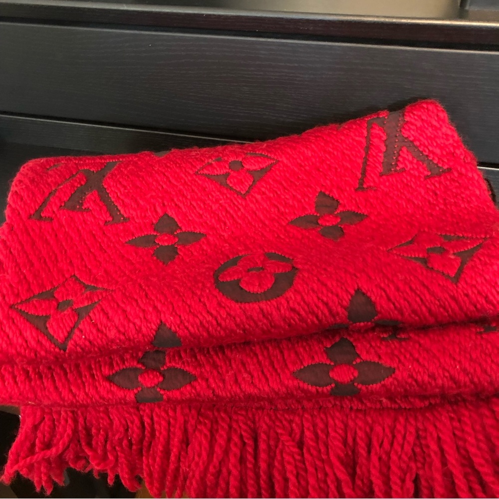 Louis Vuitton LV Monogram Logomania red Scarf Wool- Unisex